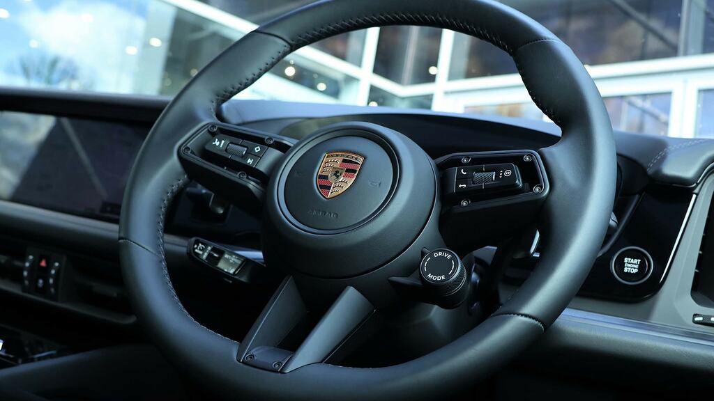 Porsche Cayenne E-hybrid Black Edition Tiptronic S Silver #19