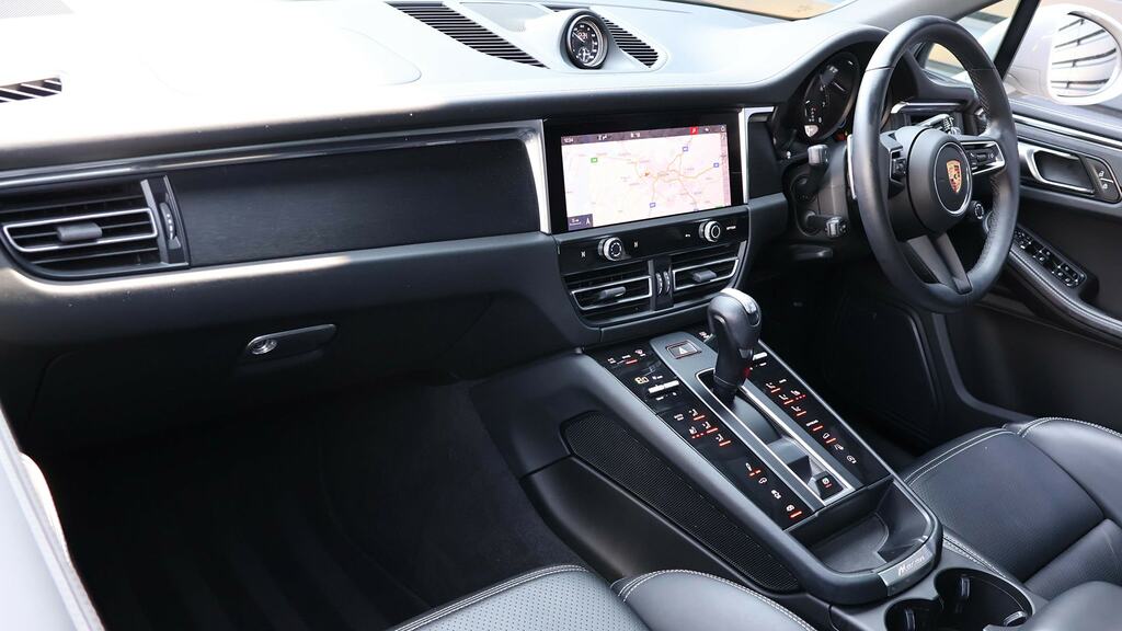 Porsche Macan Gts Pdk Grey #3