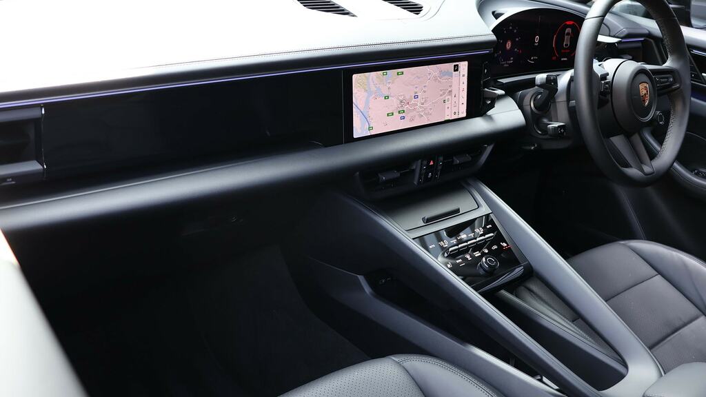 Porsche Macan 265Kw 100Kwh Grey #3
