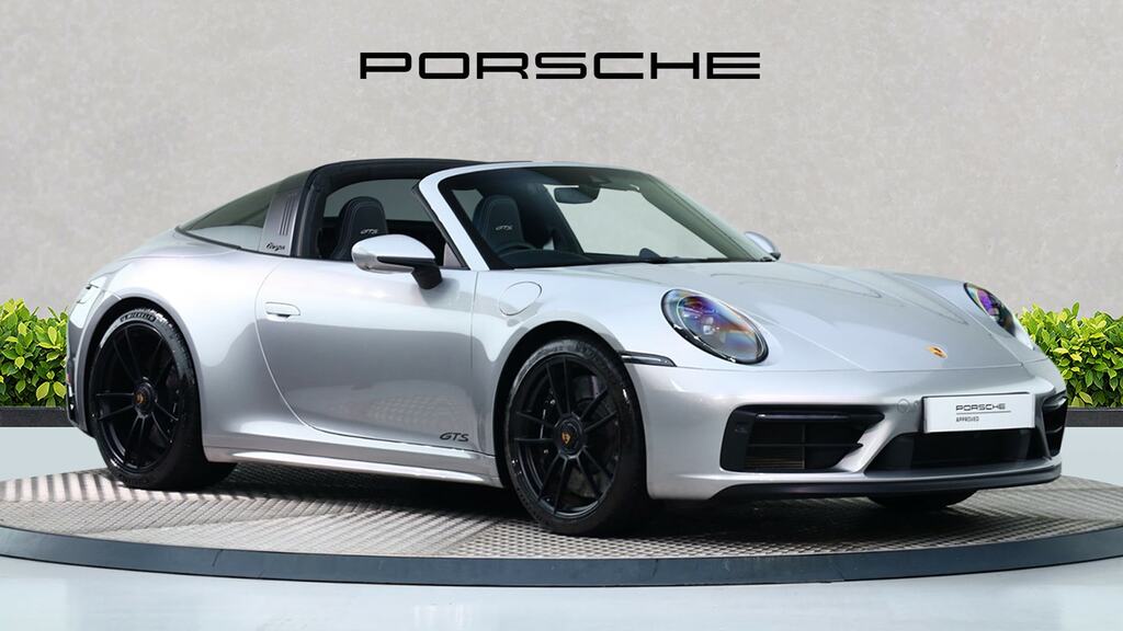 Porsche 911 Gts Pdk Silver
