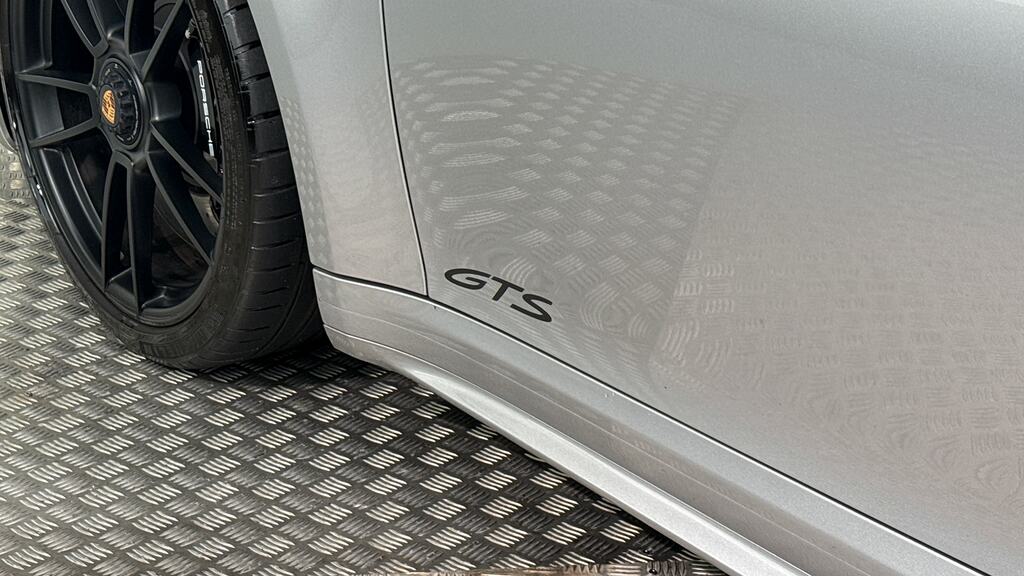 Porsche 911 Gts Pdk Red #30