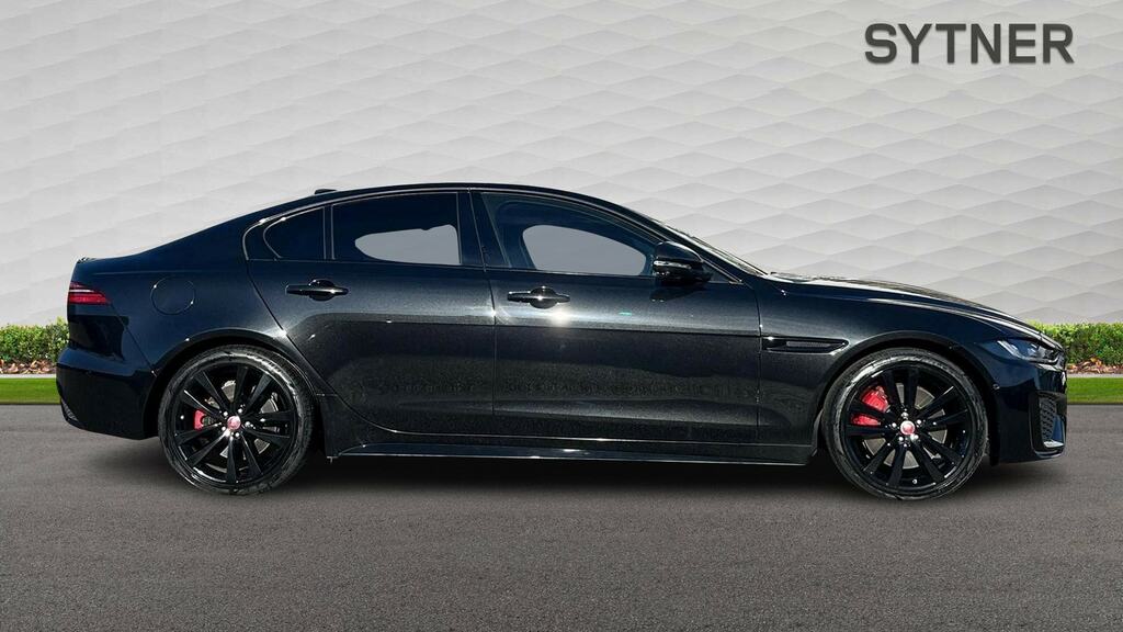 Jaguar XE 2.0 D200 R-dynamic Black MW21EFM Black #5