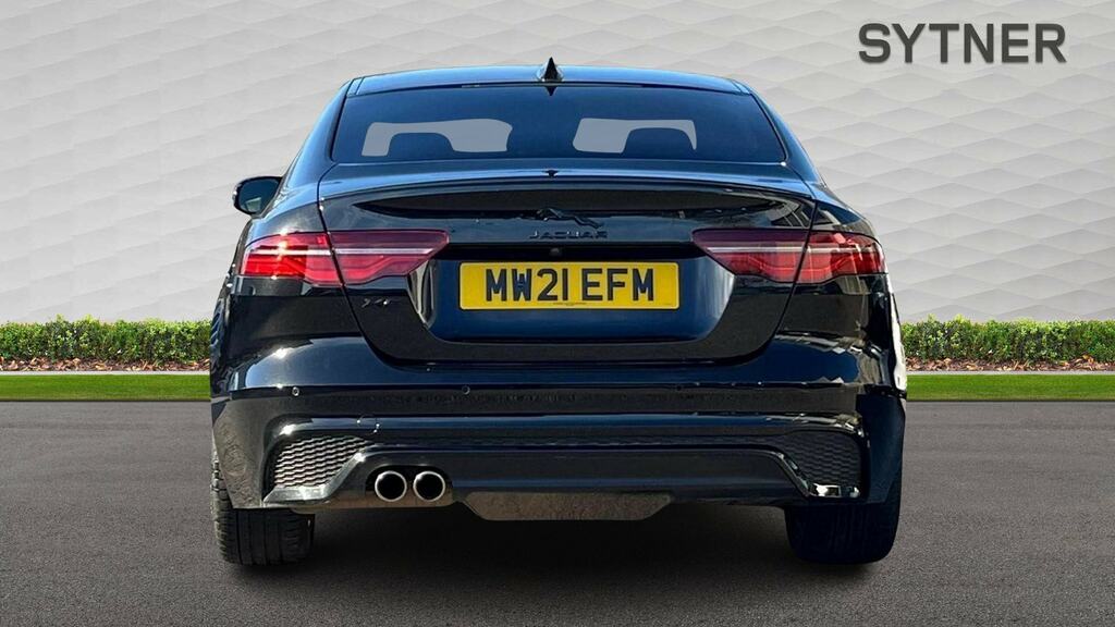 Jaguar XE 2.0 D200 R-dynamic Black MW21EFM Black #6