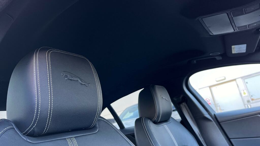 Jaguar XE 2.0 P250 R-dynamic Black Grey #21