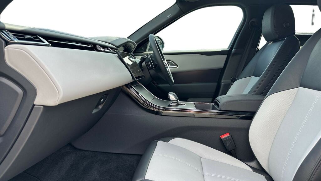 Land Rover Range Rover Velar 2.0 D200 Mhev Dynamic Se DE26RJO Black #3