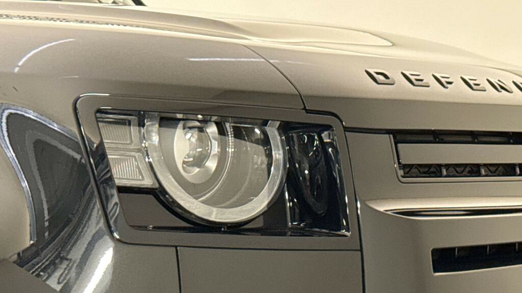 Land Rover Defender 110 D300 X-dynamic Se Eiger Grey Grey #17