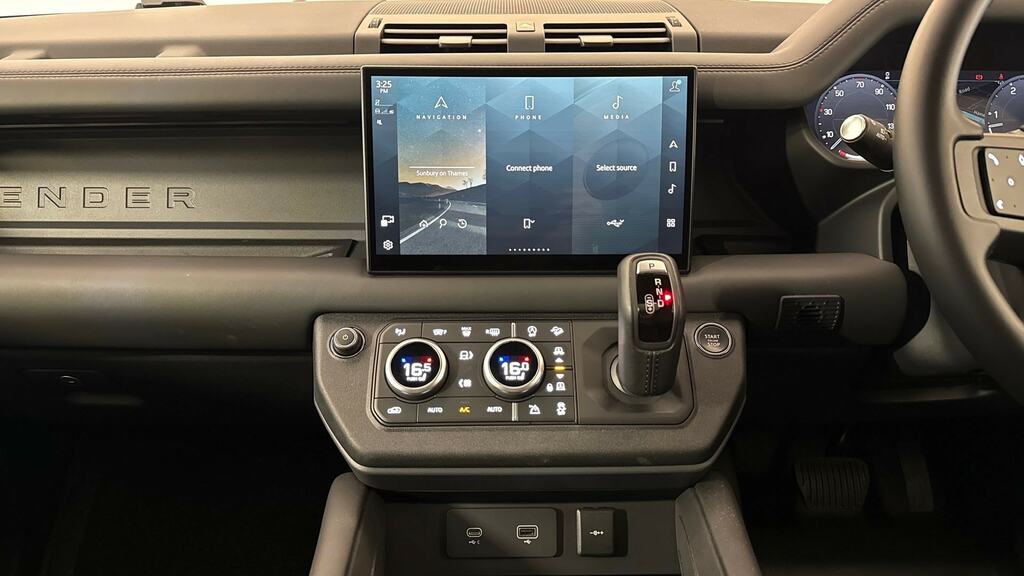 Land Rover Defender 110 D300 X-dynamic Se Eiger Grey Grey #14