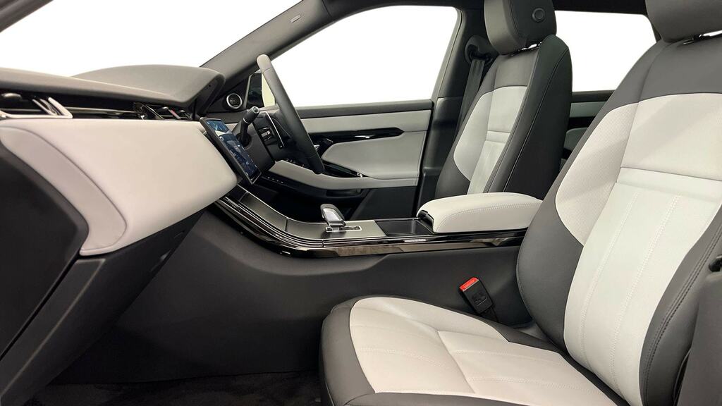 Land Rover Range Rover Evoque 1.5 P270e Edition LB75CGO Black #3