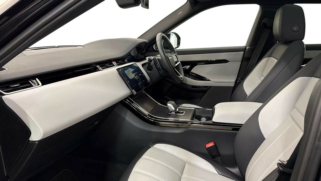 Land Rover Range Rover Evoque 1.5 P270e Dynamic Se WX25YVV Black #3
