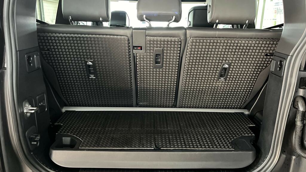 Land Rover Defender 90 X-dynamic Hse Grey #10