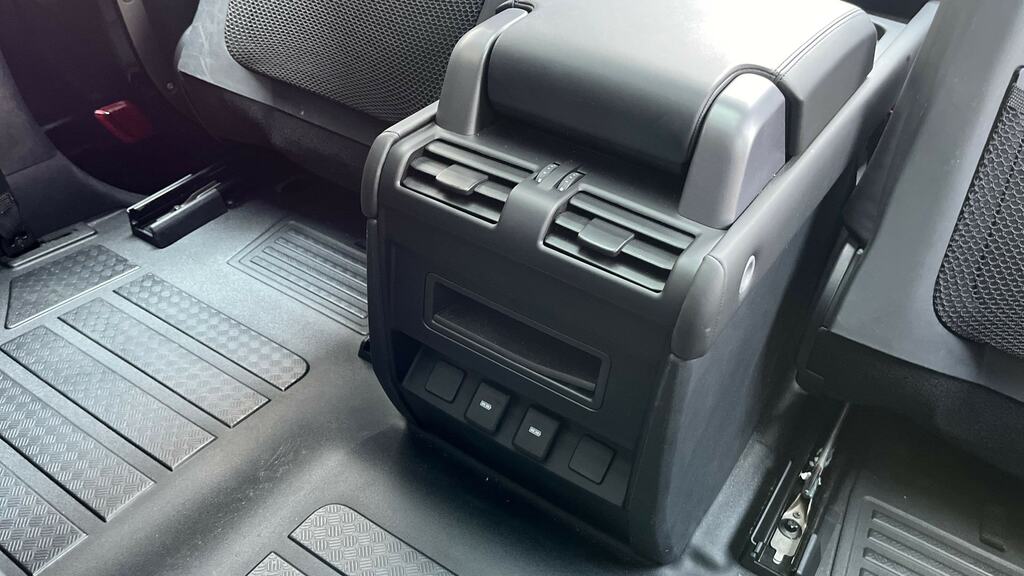Land Rover Defender 90 X-dynamic Hse Grey #18