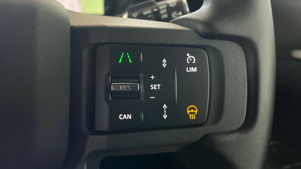 Land Rover Defender 90 X-dynamic Hse Grey #28