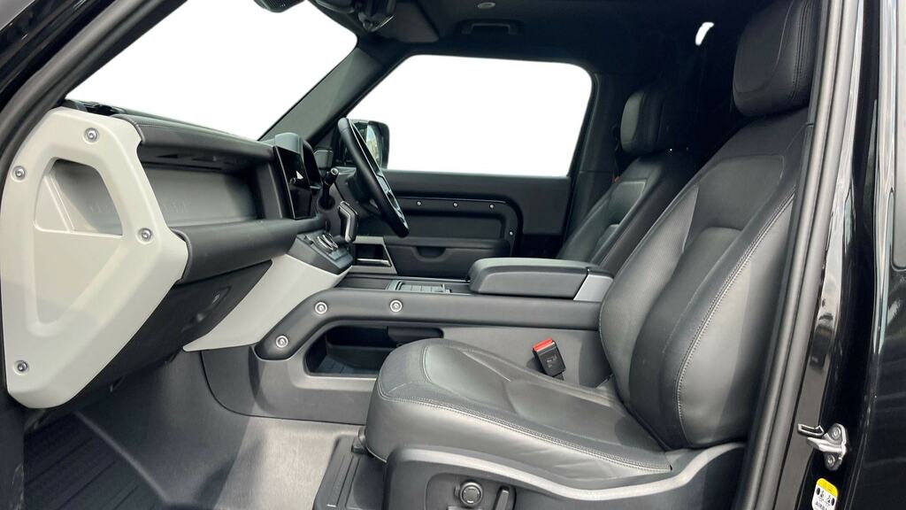 Land Rover Defender 90 3.0 D300 Hard Top X-dynamic Hse AJ73UMZ Black #3