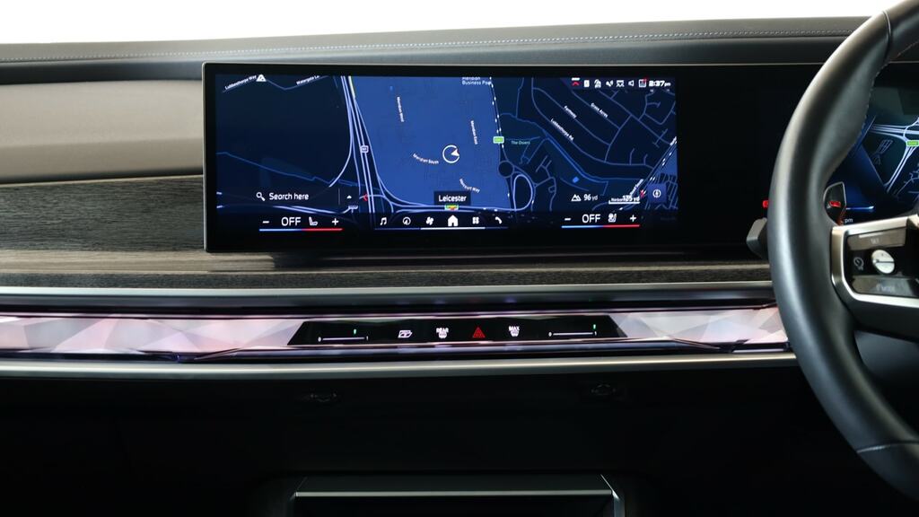 BMW 7 Series M760e Xdrive #8