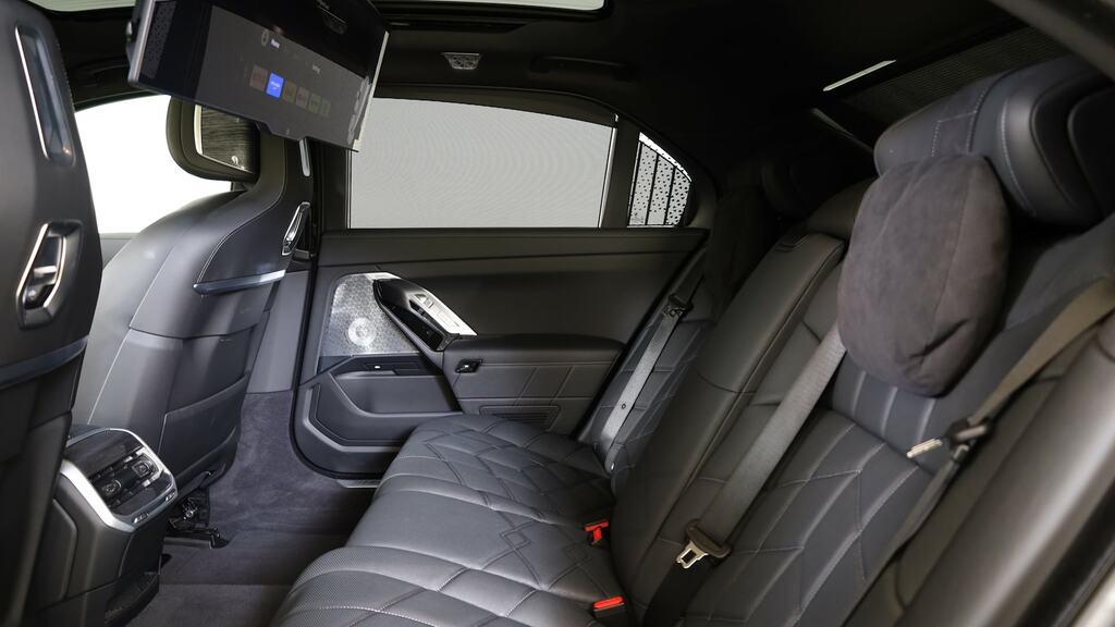 BMW 7 Series M760e Xdrive #12