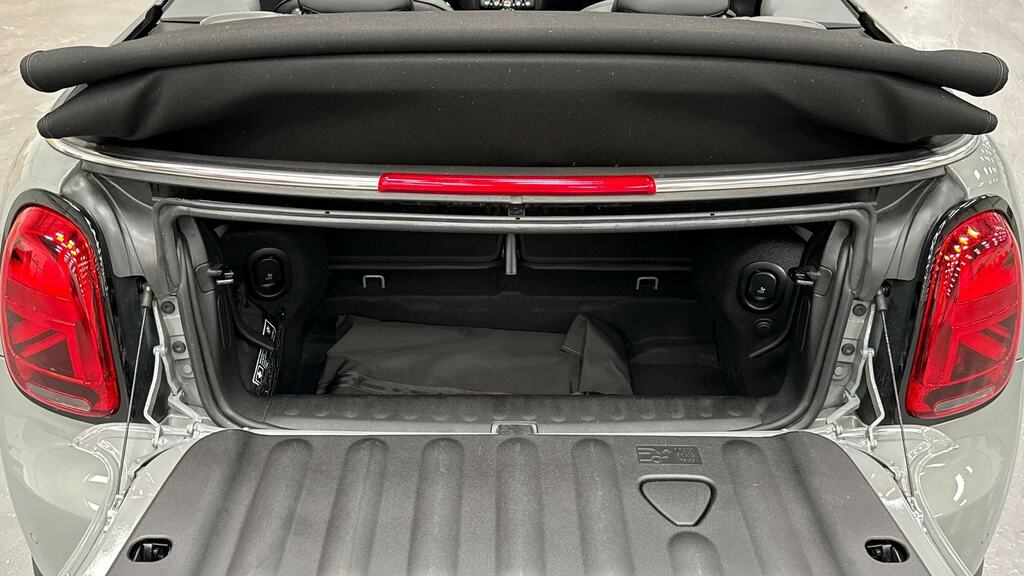 Mini Convertible John Cooper Works Steptronic Euro 6 White #13