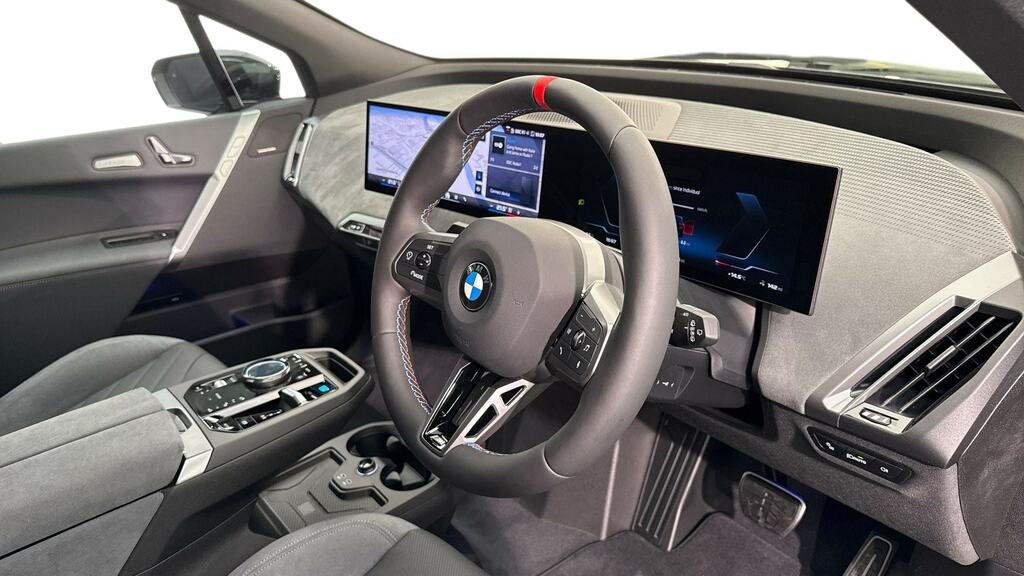 BMW iX 485Kw M70 Xdrive 112Kwh Black #6
