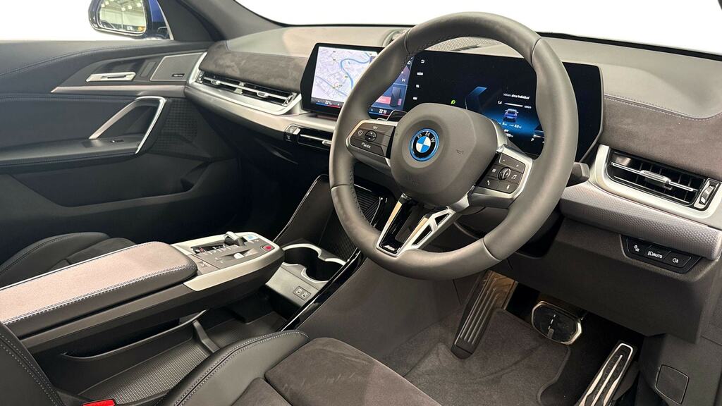 BMW iX2 230Kw Xdrive30 Shadow Ed 65Kwh 22Kwch Blue #6
