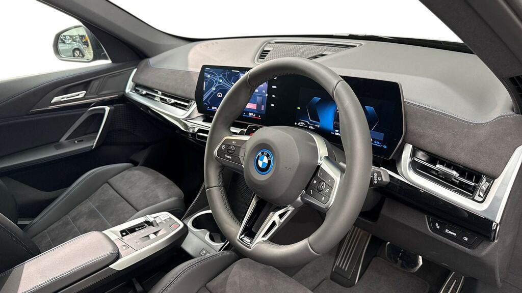 BMW X1 Xdrive 25E M Sport Step Black #6