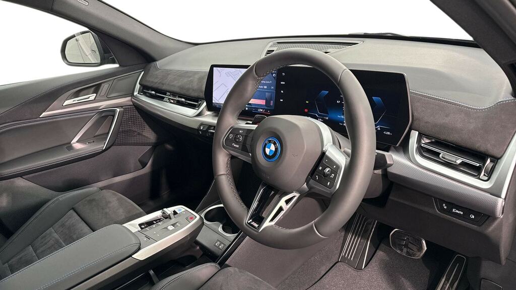BMW iX2 150Kw Edrive20 M Sport 65Kwh Black #6