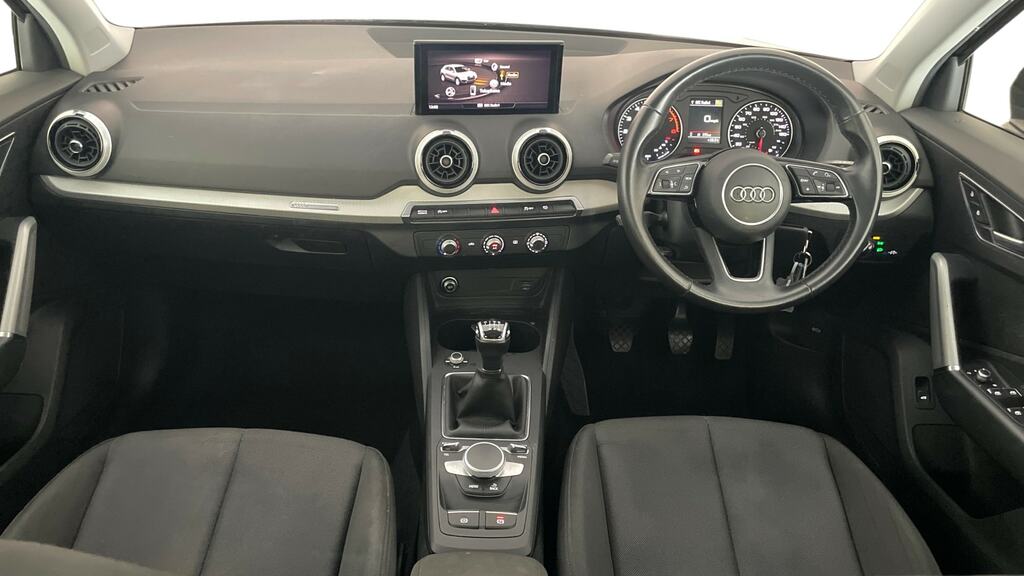 Audi Q2 35 Tfsi Black Edition Black #7