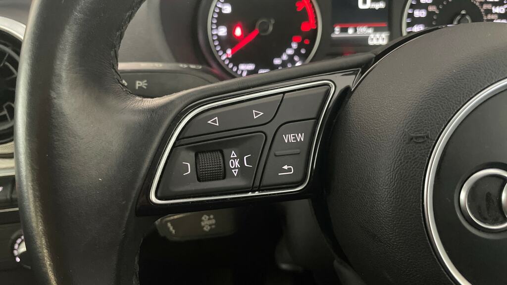 Audi Q2 35 Tfsi Black Edition Black #18
