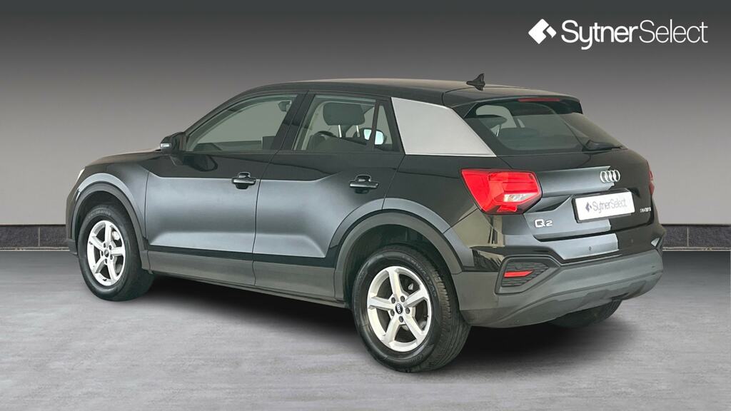 Audi Q2 30 Tfsi Technik Black #2