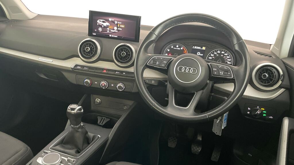 Audi Q2 35 Tfsi Black Edition Black #10