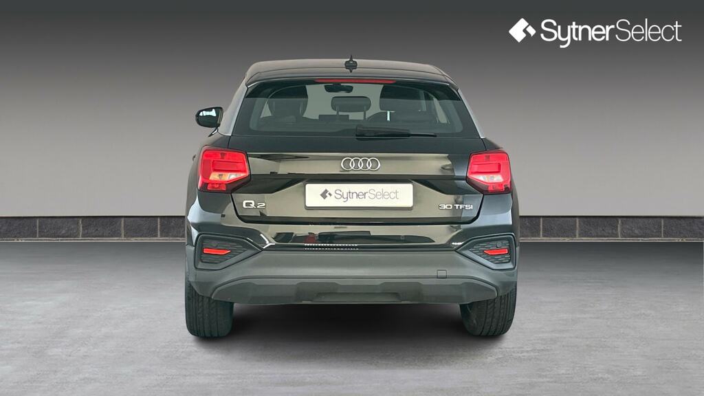Audi Q2 30 Tfsi Technik Black #5