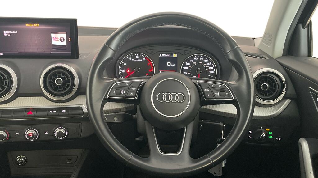 Audi Q2 35 Tfsi Black Edition Black #9