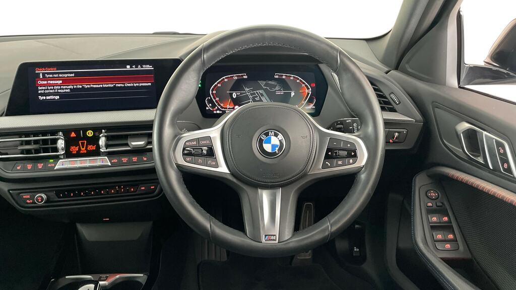 BMW 1 Series Hatchback Blue #8