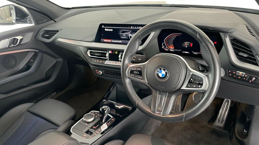 BMW 1 Series Hatchback Blue #9