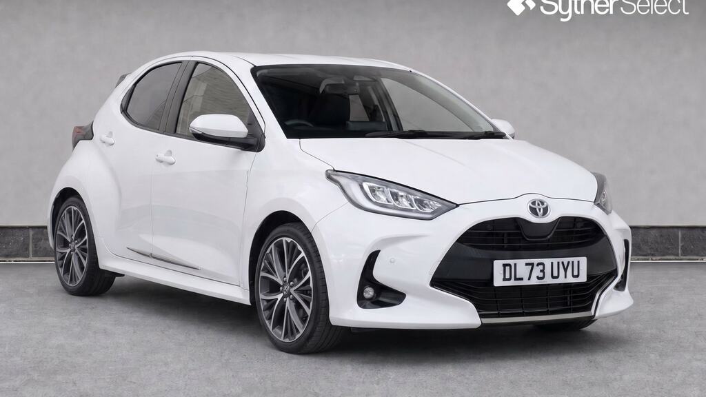 Toyota Yaris 1.5 Hybrid Excel Cvt White