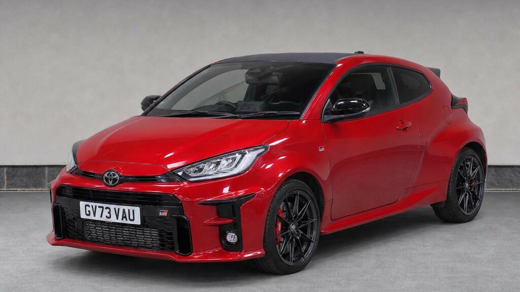 Toyota Yaris 1.6 Awd Circuit Pack GV73VAU Red #2