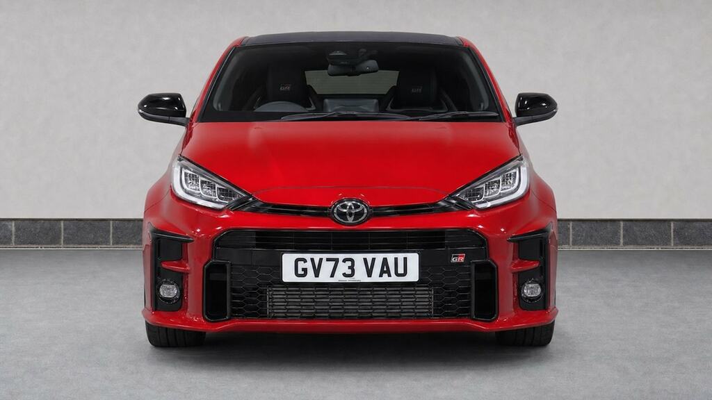 Toyota Yaris 1.6 Awd Circuit Pack GV73VAU Red #5
