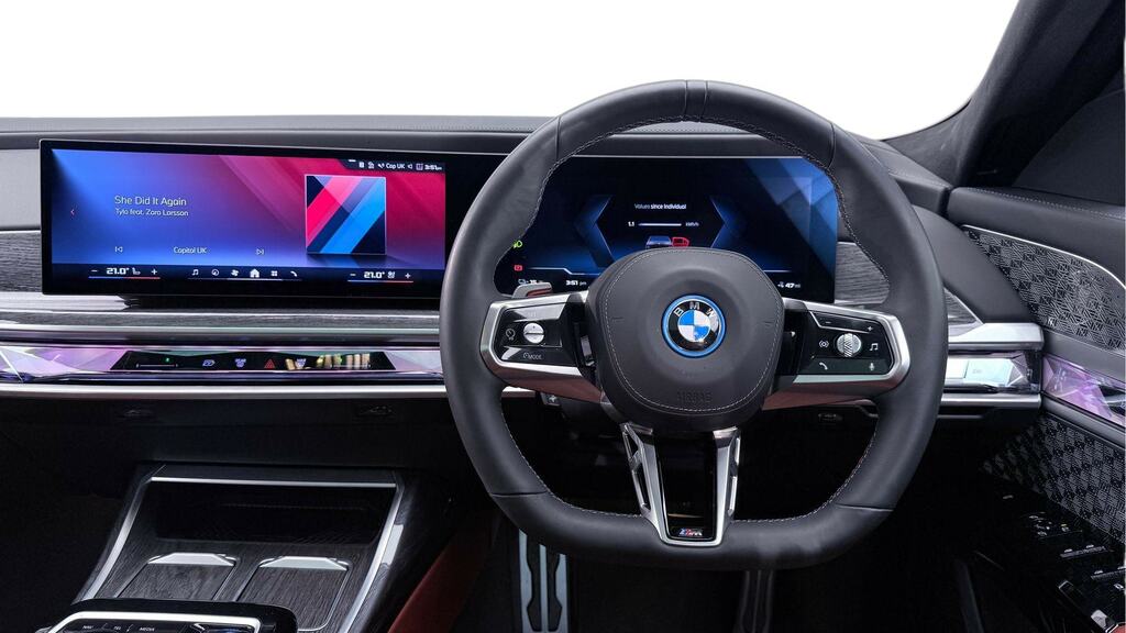 BMW i7 485Kw M70 Xdrive 105.7Kwh Ultimate Pack Black #5