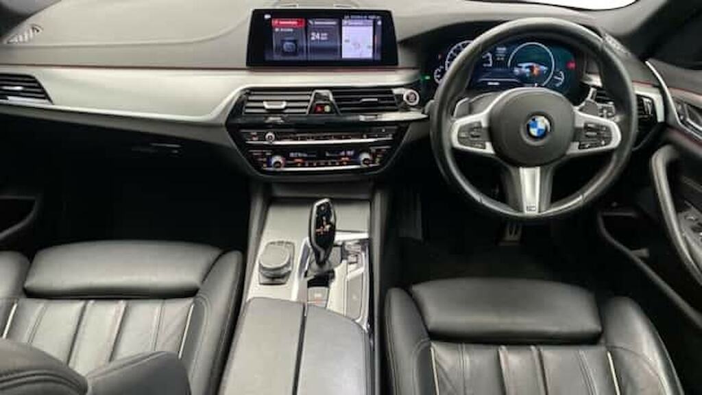 BMW 5 Series 520I M Sport YE19MXK Black #4