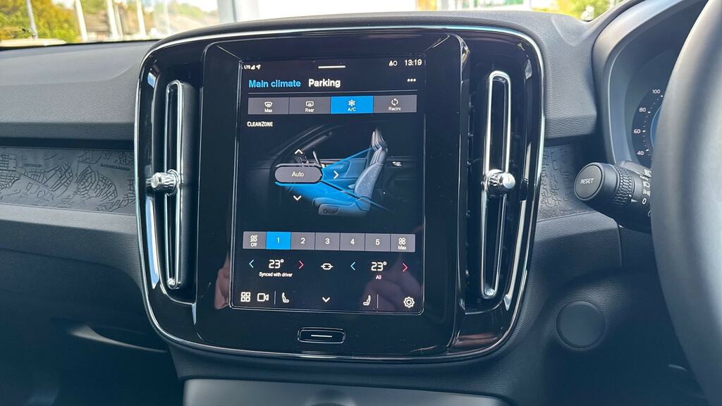 Volvo EX40 Ultra Blue #34