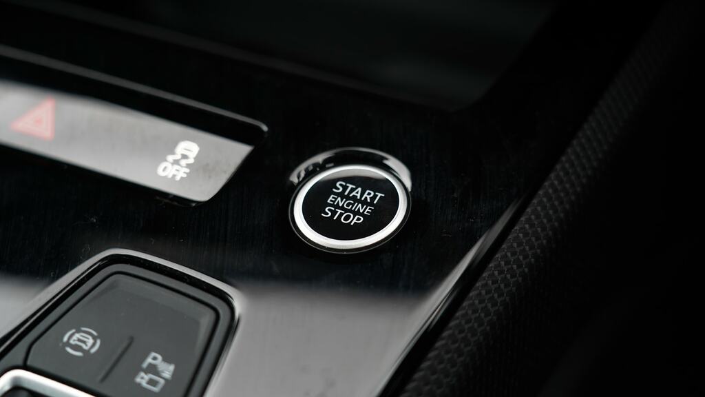 Audi A5 2.0 Tdi 204 Launch Edition S Tronic 2025 Blue #31