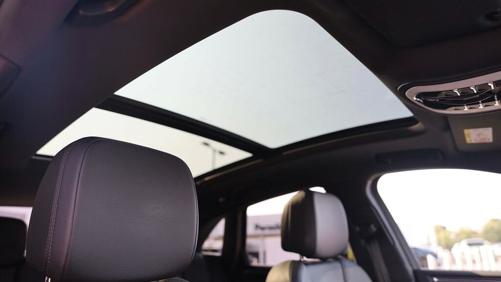 Porsche Macan Macan T Black #8