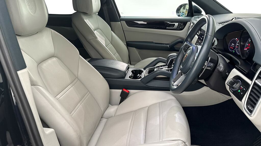 Porsche Cayenne E-hybrid Platinum Edition Tiptronic S Black #11