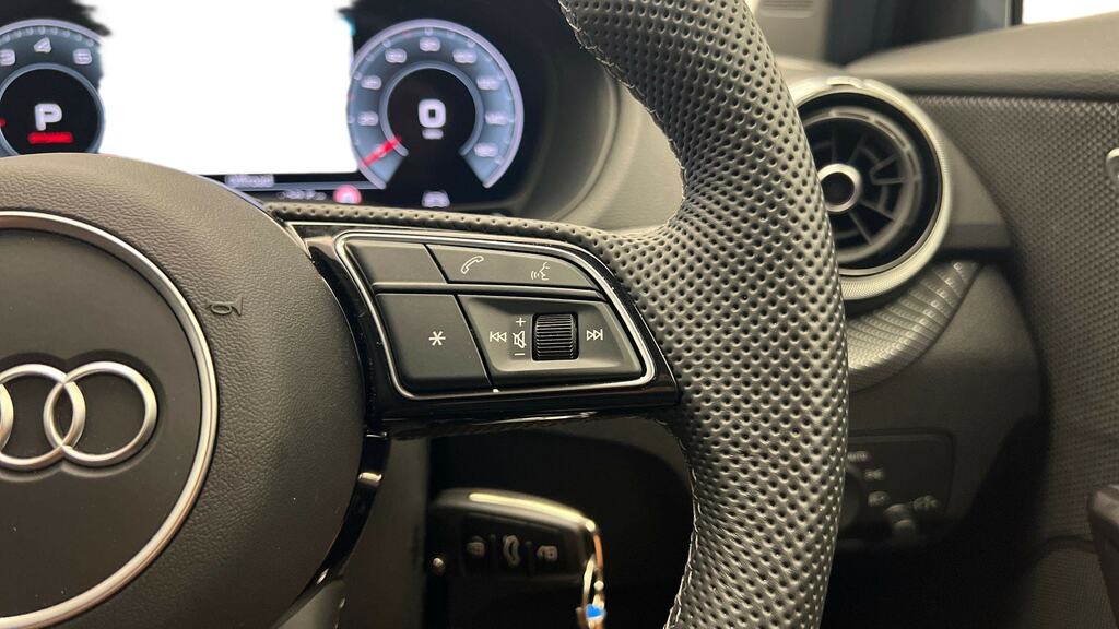 Audi Q2 35 Tfsi S Line White #18