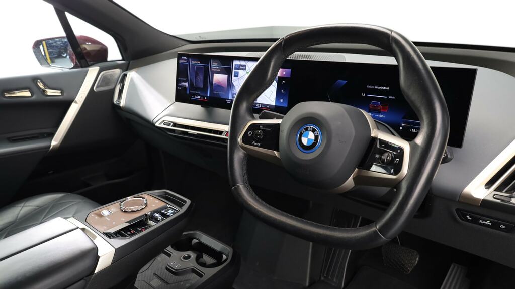 BMW iX 455Kw M60 111.5Kwh FE72WVV Red #6