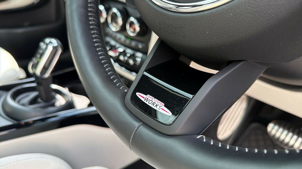 Mini Clubman Cooper Classic Black #32