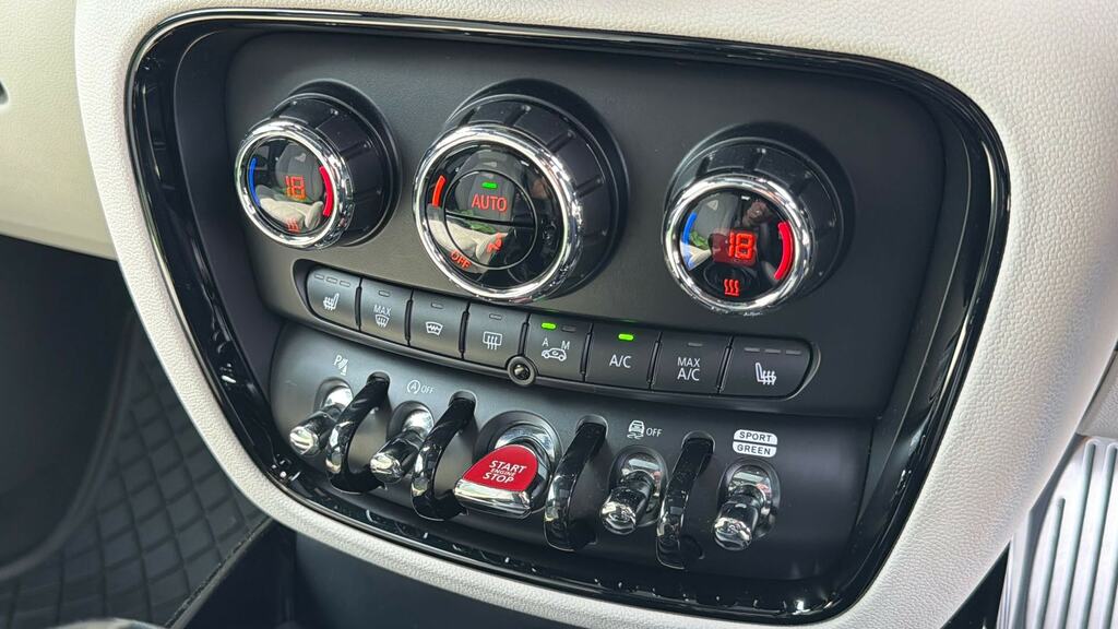 Mini Clubman Cooper Classic Black #25