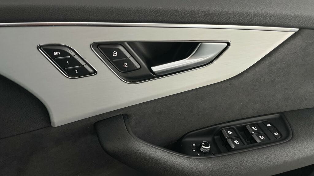 Audi Q7 55 Tfsi Quattro Black Edition Tiptronic Tech Black #21