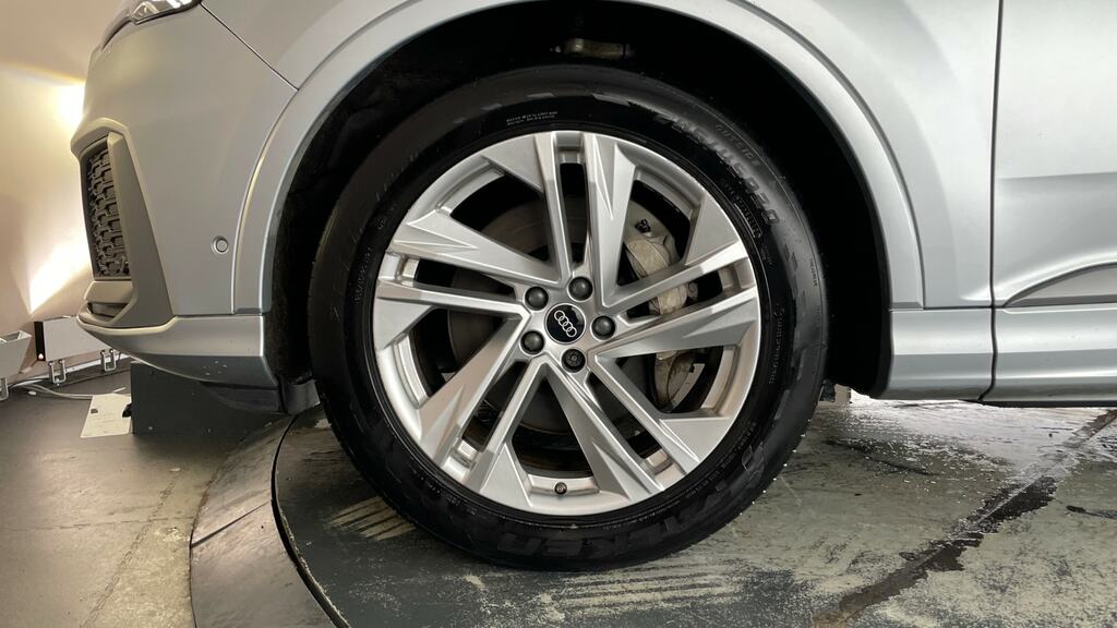 Audi Q7 55 Tfsi Quattro Black Edition Tiptronic Tech Black #24