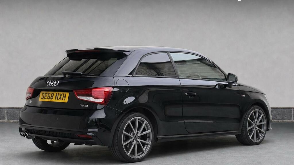 Audi A1 1.0 Tfsi Black Edition Nav DE68NXH Black #4
