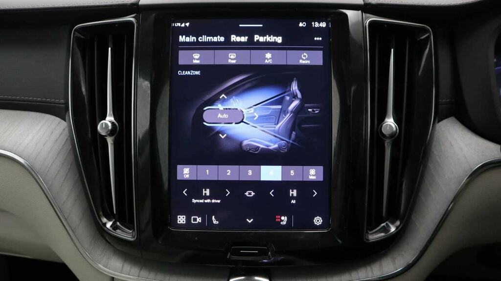 Volvo XC60 Suv #27