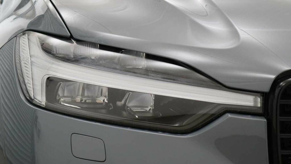 Volvo XC60 Suv #33